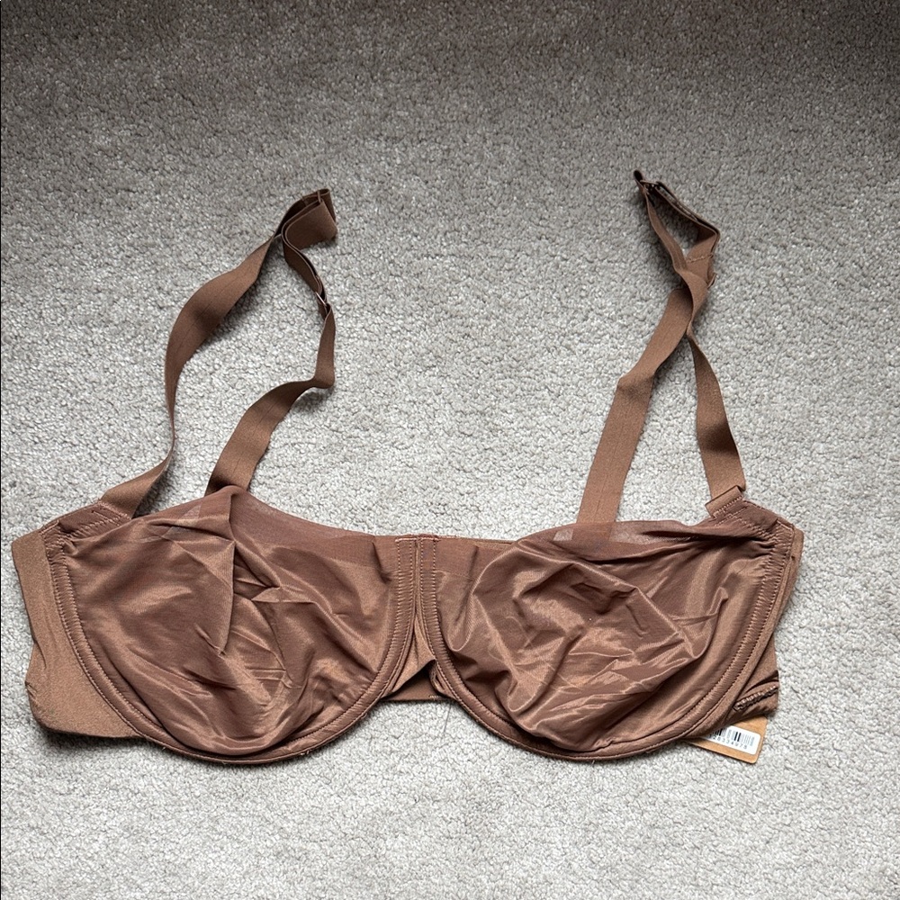 SKIMS Tan Underwire Bra